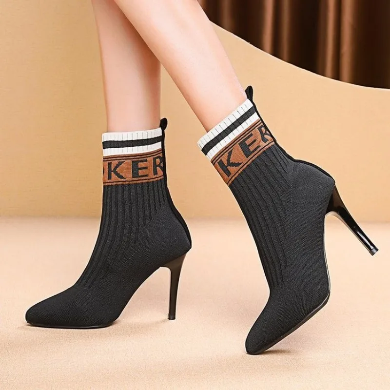 Autumn New Women Shoes Fashion High Heels Ankle Boots Comfortable Slip-on Sexy Boots Shoes for Women Knitting Short Boots
Autumn New Women Shoes Fashion High Heels Ankle Boots Comfortable Slip-on Sexy Boots Shoes for Women Knitting Short Boots