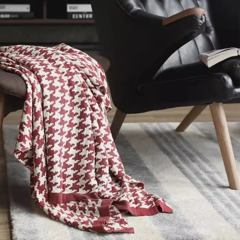 Черно-белый геометрический плед из акрила 130x170 см 
Черно-белый геометрический плед из акрила 130x170 см