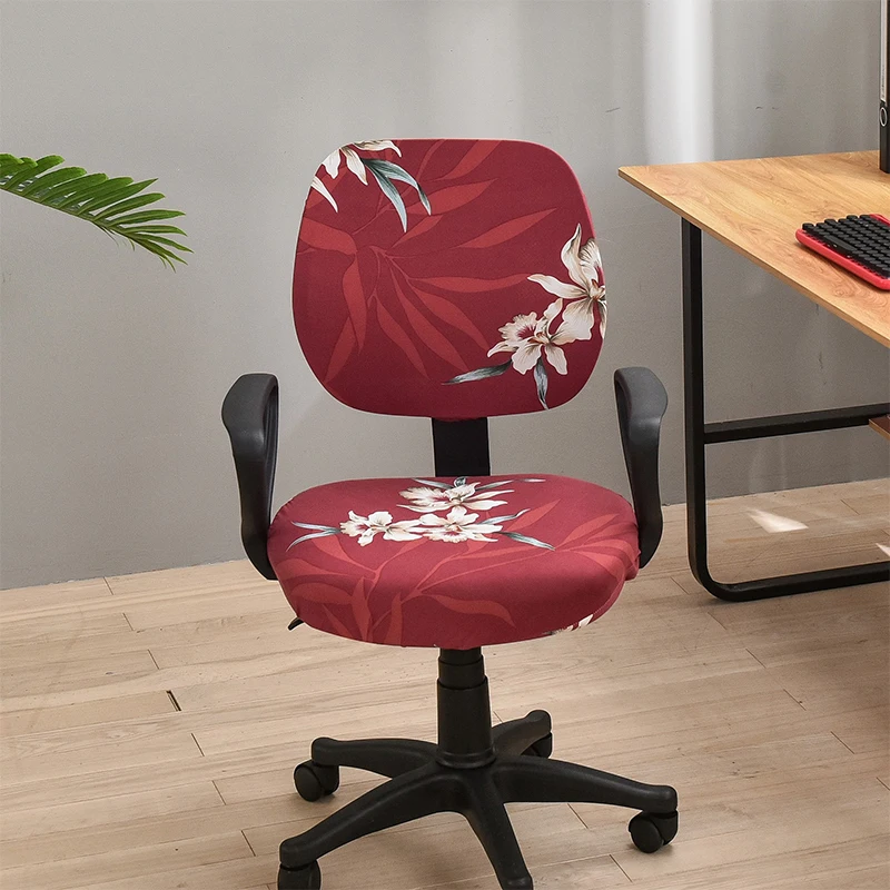 1 комплект защитных чехлов для сидений
1 комплект защитных чехлов для сидений