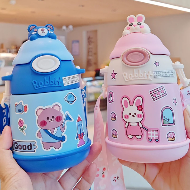 Vacuum Portable Water Bottle For Children Cartoon Insulation Pot Student Strap 316 Stainless Steel Bomb Cover Cute Tumbler Cup W
Vacuum Portable Water Bottle For Children Cartoon Insulation Pot Student Strap 316 Stainless Steel Bomb Cover Cute Tumbler Cup W