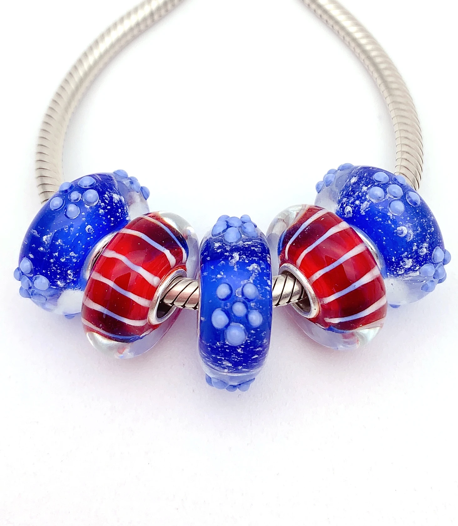 XHYG88 5X 100% Authenticity S925 Sterling Silver Beads Murano Glass beads Fit European Charms Bracelet diy jewelry Lampwork
XHYG88 5X 100% Authenticity S925 Sterling Silver Beads Murano Glass beads Fit European Charms Bracelet diy jewelry Lampwork