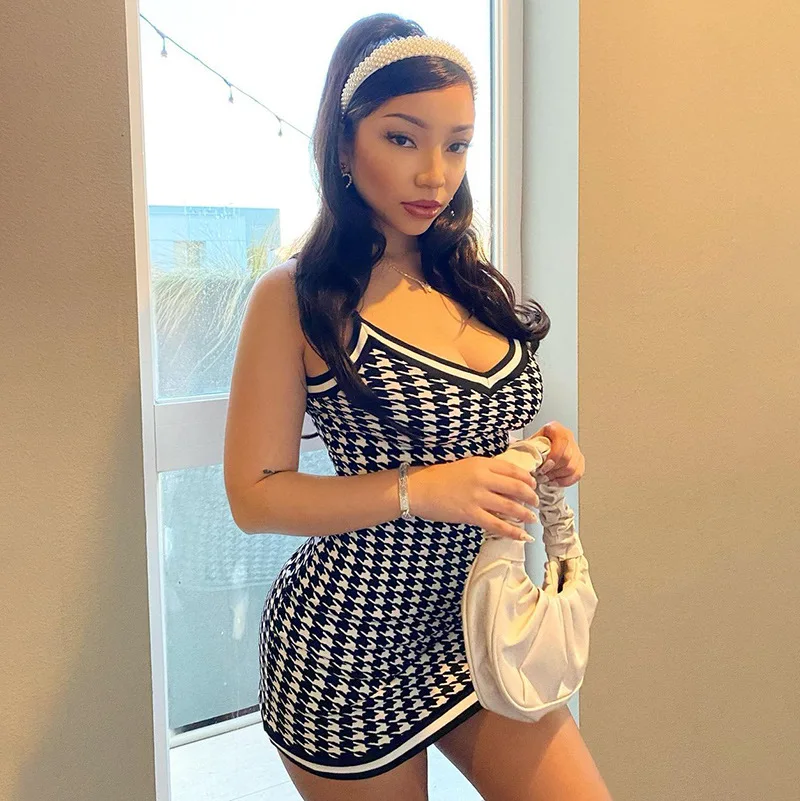 Summer Sexy Bodycon Houndstooth Print Mini Dress for Women Y2k Elegant Spaghetti Strap Party Club Birthday Outfits Skinny Summer
Summer Sexy Bodycon Houndstooth Print Mini Dress for Women Y2k Elegant Spaghetti Strap Party Club Birthday Outfits Skinny Summer