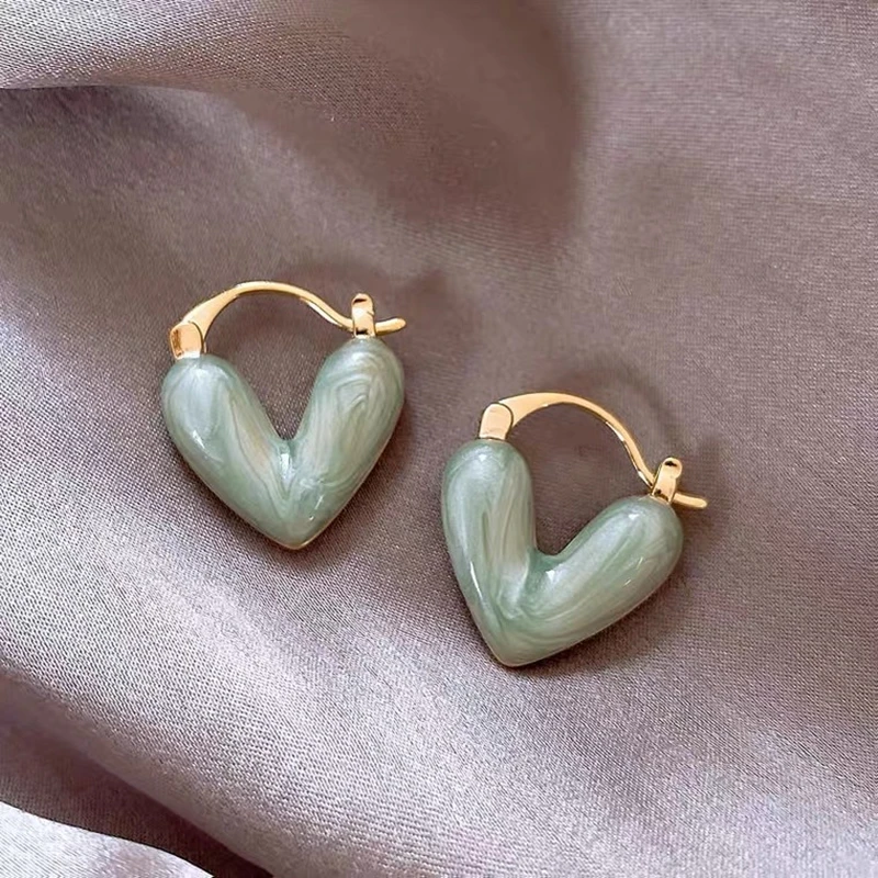 2023 New Arrival Korean Light Luxury Blue Oil Drop Love Heart Stud Earrings For Women Fashion Elegant Metal Jewelry Cute Gifts
2023 New Arrival Korean Light Luxury Blue Oil Drop Love Heart Stud Earrings For Women Fashion Elegant Metal Jewelry Cute Gifts