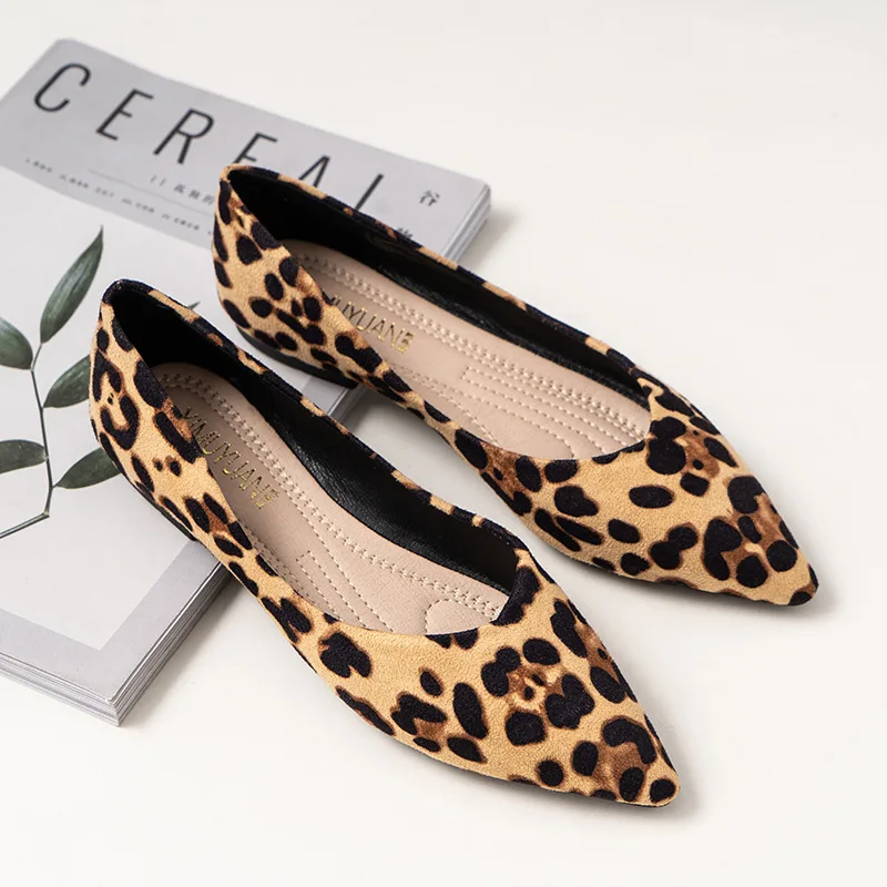 Casual Woman Shoe Shallow Mouth Modis Elegant Female Footwear Pointed Toe New 2023 Dress Leopard Big Size leopard Leisure Rubber
Casual Woman Shoe Shallow Mouth Modis Elegant Female Footwear Pointed Toe New 2023 Dress Leopard Big Size leopard Leisure Rubber
