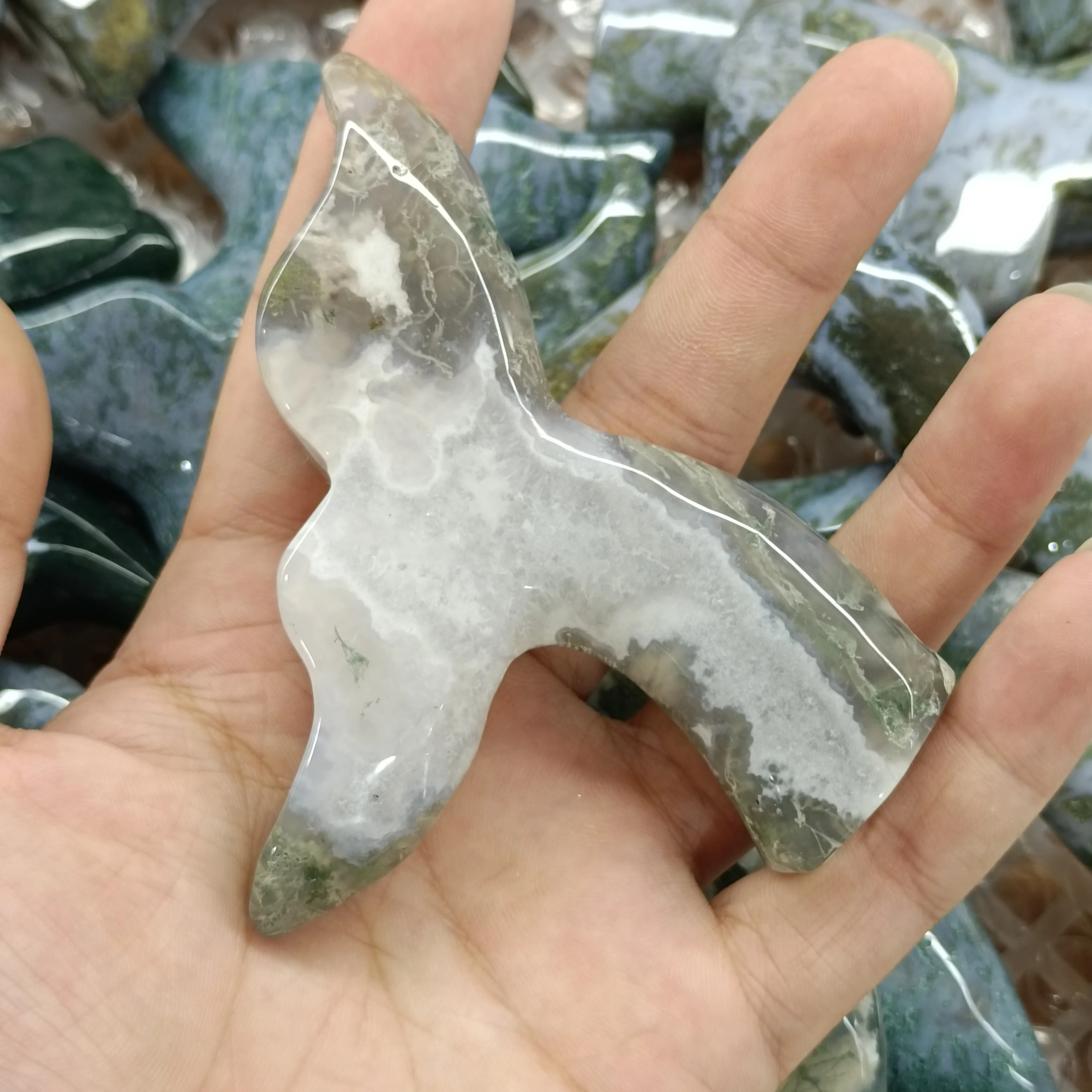 1pc Natural Aquatic agate carving fish tail Druzy healing reiki Stone Crystals Gems Geode Witchcraft Home Decoration crafts
1pc Natural Aquatic agate carving fish tail Druzy healing reiki Stone Crystals Gems Geode Witchcraft Home Decoration crafts