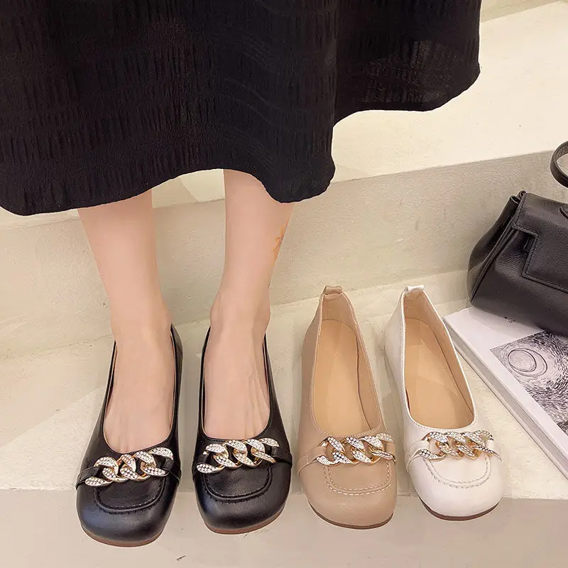 New Spring Autumn Flat Shoes Ladies Casual Chain Design Flats Female Leisure Shoes Square Toe Slip On Women Footwear Girl Shoes
New Spring Autumn Flat Shoes Ladies Casual Chain Design Flats Female Leisure Shoes Square Toe Slip On Women Footwear Girl Shoes