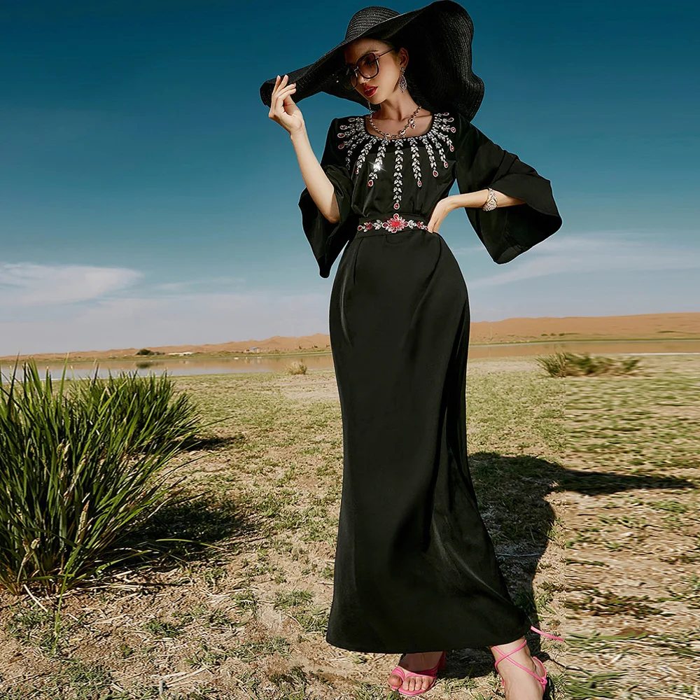 Ramadan Dress Women Black Full Diamond Dress With Belt Middle East Arabian Dress Muslim 2022 Kaftan Abayas Djellaba Moroccan
Ramadan Dress Women Black Full Diamond Dress With Belt Middle East Arabian Dress Muslim 2022 Kaftan Abayas Djellaba Moroccan