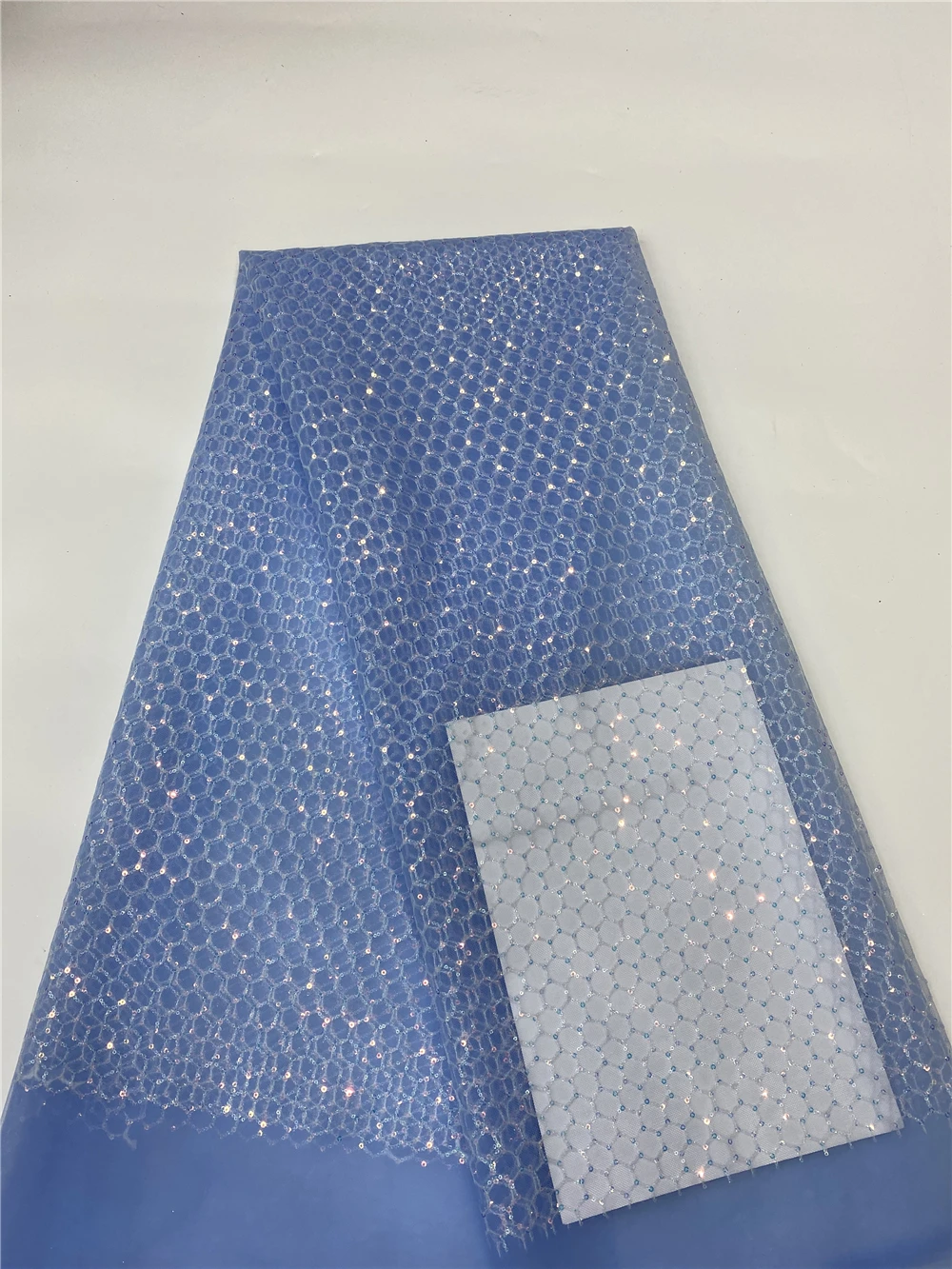 2022 High Quality Sequence French Nigerian Sequins Net African Tulle Mesh Lace Fabric For Dress 2.5 Yards/Lot JC0306D
2022 High Quality Sequence French Nigerian Sequins Net African Tulle Mesh Lace Fabric For Dress 2.5 Yards/Lot JC0306D