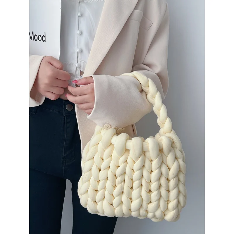 Solid Color Fashion Shoulder Bag 2023 Women Handmade Crochet Bags Girls Cute Thick Rope Knitting Purse Crossbody Bags
Solid Color Fashion Shoulder Bag 2023 Women Handmade Crochet Bags Girls Cute Thick Rope Knitting Purse Crossbody Bags