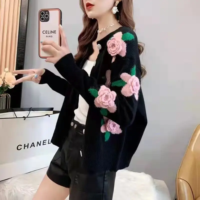 DAYIFUN Knitted Sweaters Women Heavy Industry Three-dimensional Embroidery Flowers Sweater Cardigan Female Long Sleeve Coats
DAYIFUN Knitted Sweaters Women Heavy Industry Three-dimensional Embroidery Flowers Sweater Cardigan Female Long Sleeve Coats