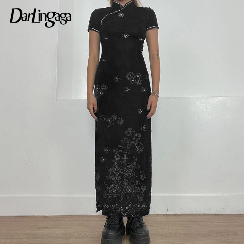 Darlingaga Vintage Fashion Elegant Velour Long Dress Female Button Flowers Printed Summer Evening Dresses Cheongsam Slit Outfits
Darlingaga Vintage Fashion Elegant Velour Long Dress Female Button Flowers Printed Summer Evening Dresses Cheongsam Slit Outfits
