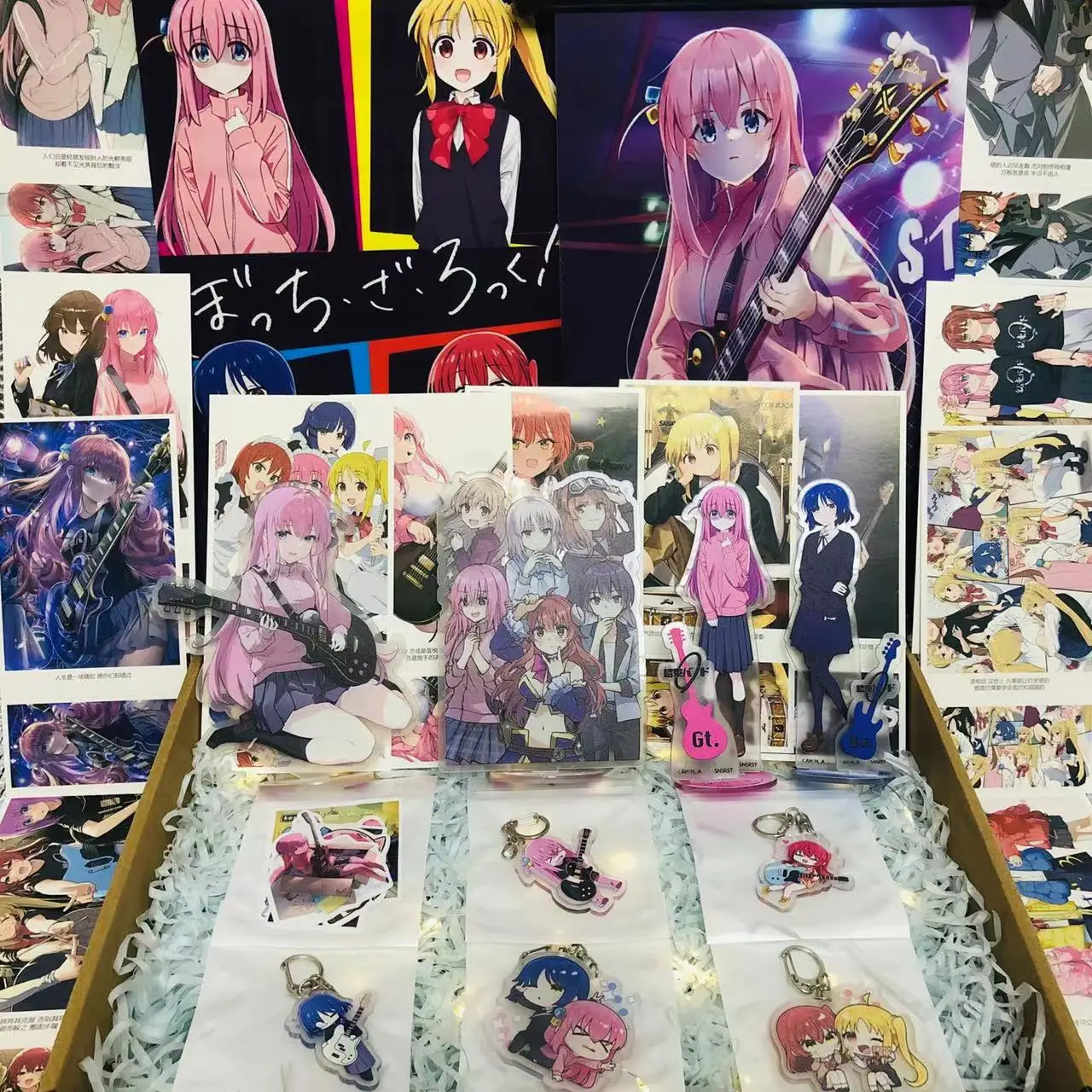 Bocchi the rock Goto Hitori Ijichi Nijika Ikuyo Yamada Ryo манга наклейки акриловые брелки фигурка наклейка для подарка коробка
Bocchi the rock Goto Hitori Ijichi Nijika Ikuyo Yamada Ryo манга наклейки акриловые брелки фигурка наклейка для подарка коробка