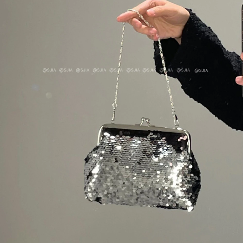 Fashion Sequin Clip Bag Chains Shoulder Bags for Women Kisslock Purses and Handbags Party Shell Clutch Frame Evening Bag Tote
Fashion Sequin Clip Bag Chains Shoulder Bags for Women Kisslock Purses and Handbags Party Shell Clutch Frame Evening Bag Tote