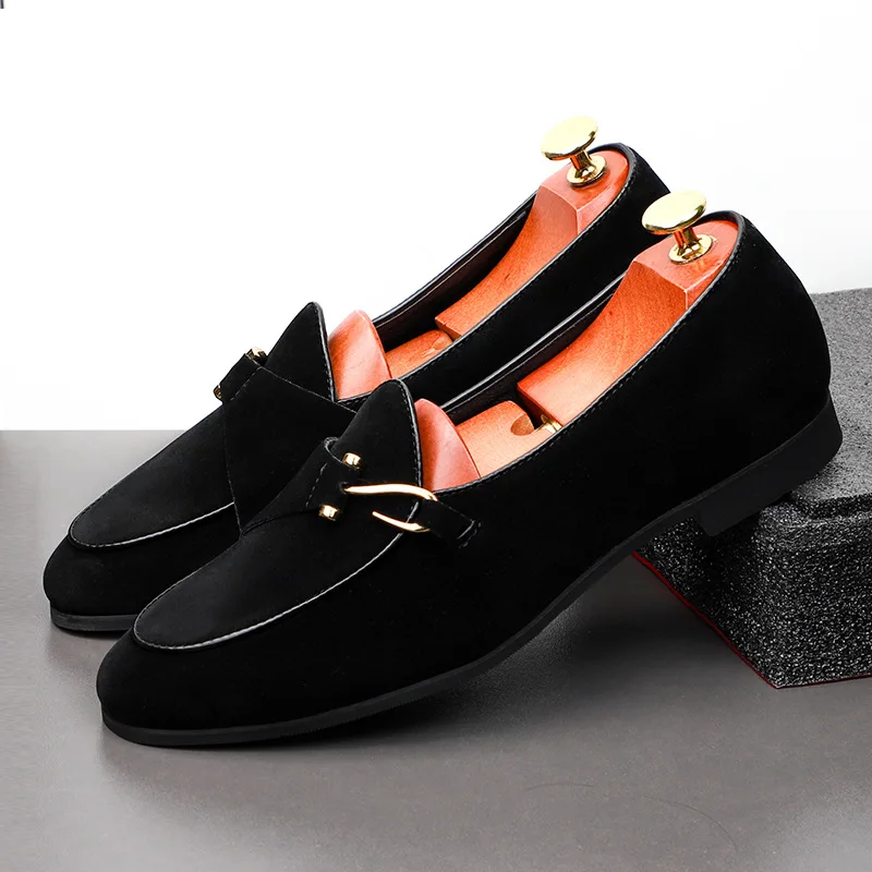 

New Fashion Men's Suede British Pointed Buckle Shoes Male Wedding Dress Prom Homecoming Gentleman Shoes Sapato Social Masculino