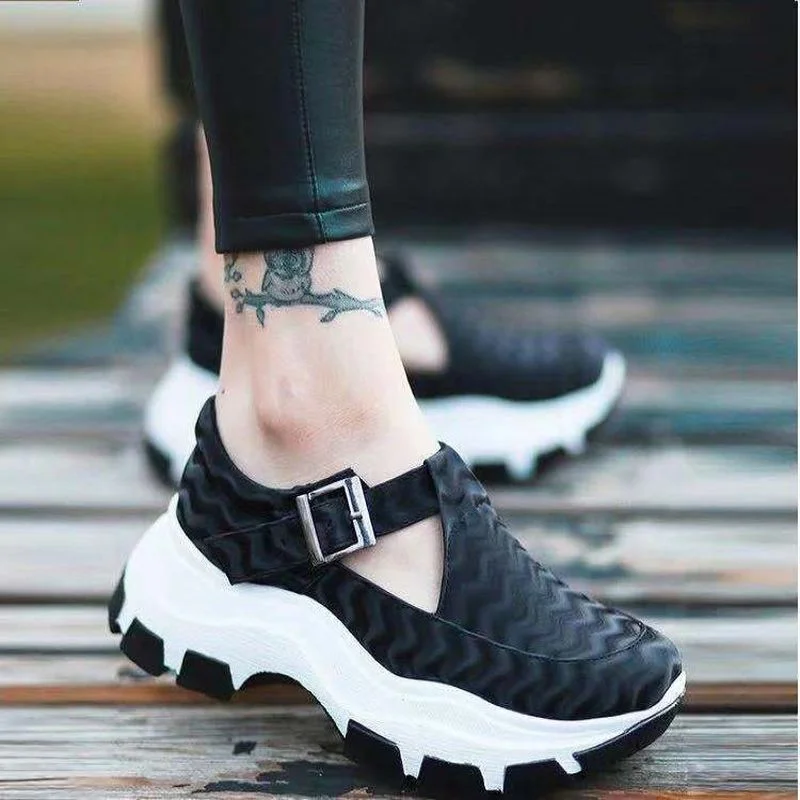 New Autumn Platform Comfortable Women Sneakers Fashion Casual Buckle Little White Shoes Women Increase Running Vulcanize Shoes
New Autumn Platform Comfortable Women Sneakers Fashion Casual Buckle Little White Shoes Women Increase Running Vulcanize Shoes