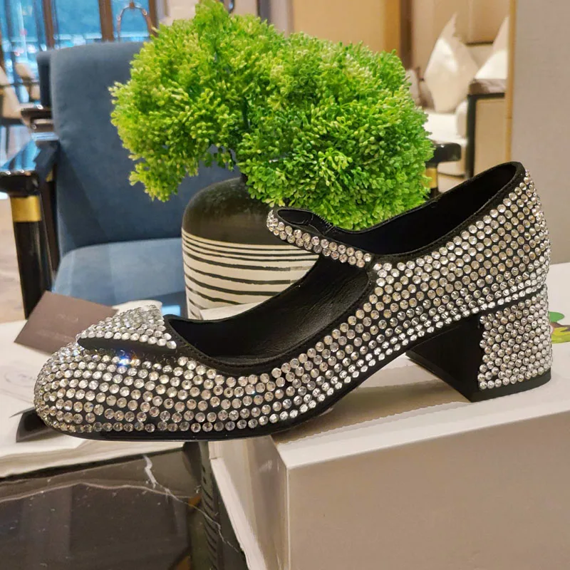 High Quality Mary Jane Shoes Spring Leahter Shoes Fashion Shallow Female Round Toe Mid Heel Elegant sexy crystal Woman Pumps
High Quality Mary Jane Shoes Spring Leahter Shoes Fashion Shallow Female Round Toe Mid Heel Elegant sexy crystal Woman Pumps