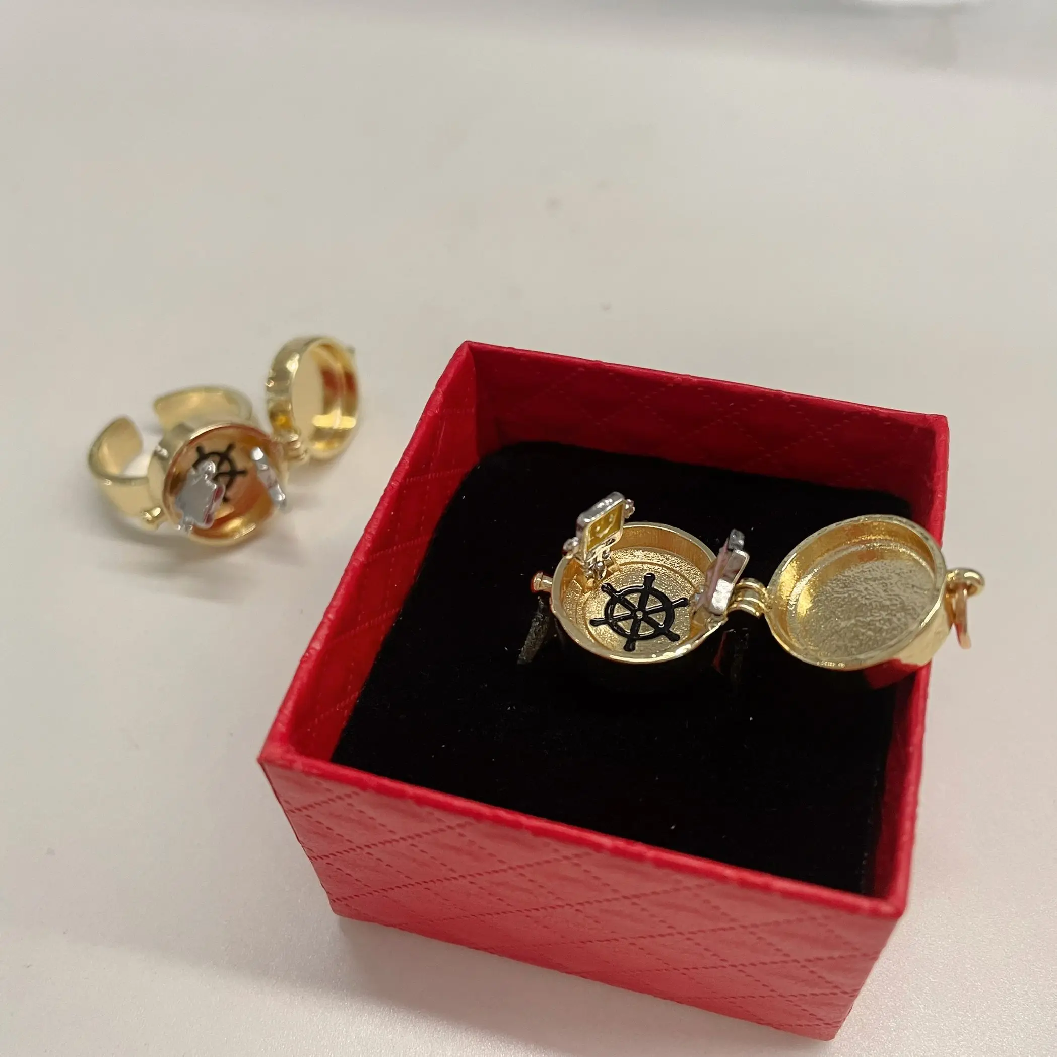 Action Toy Figures Trend BFF Ring Teen Cute Anime Aesthetic Couple Opening Ring For Woman Man Jewelry Close Friend Birthday Gift
Action Toy Figures Trend BFF Ring Teen Cute Anime Aesthetic Couple Opening Ring For Woman Man Jewelry Close Friend Birthday Gift