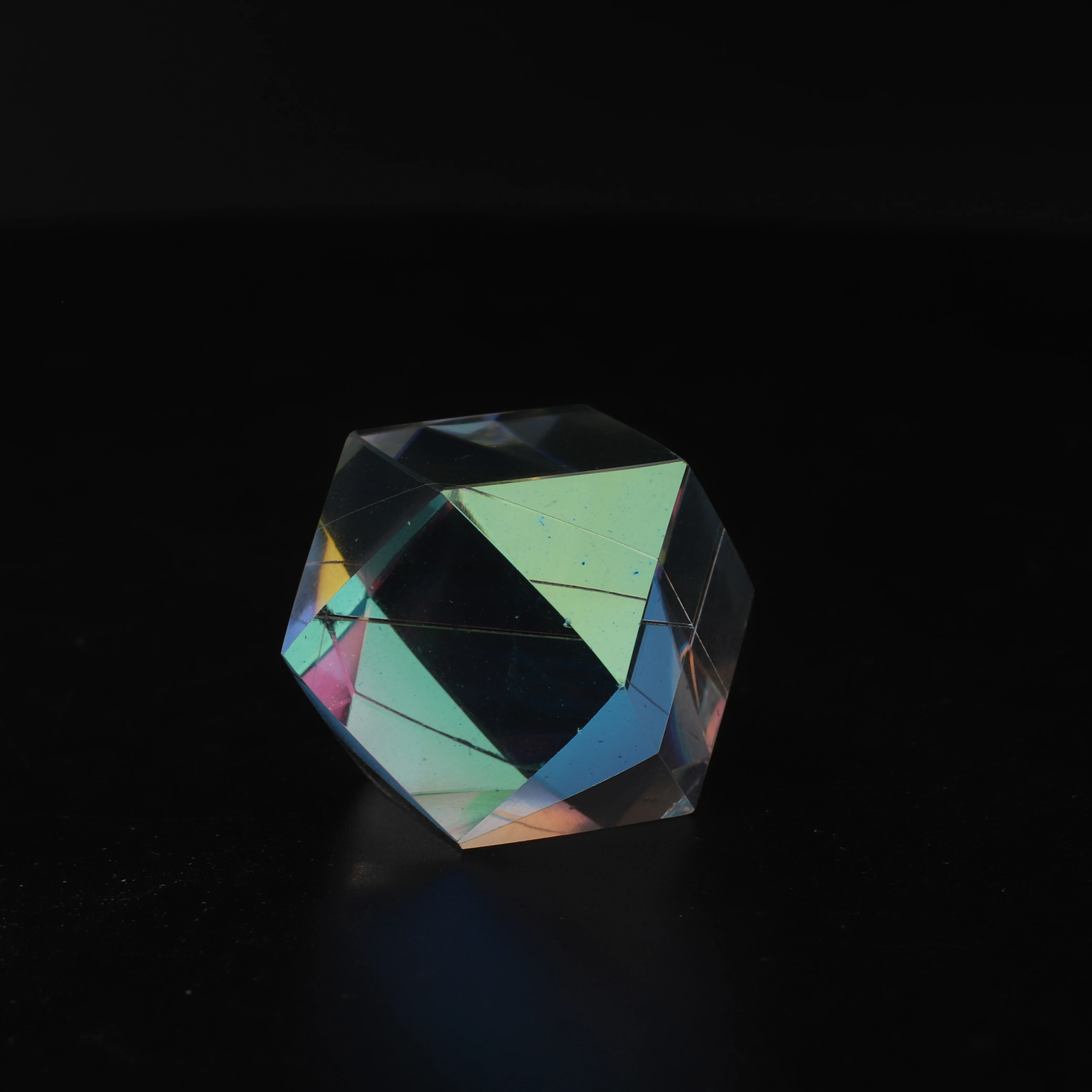 Дихроический куб X-cube для фотографии
Дихроический куб X-cube для фотографии