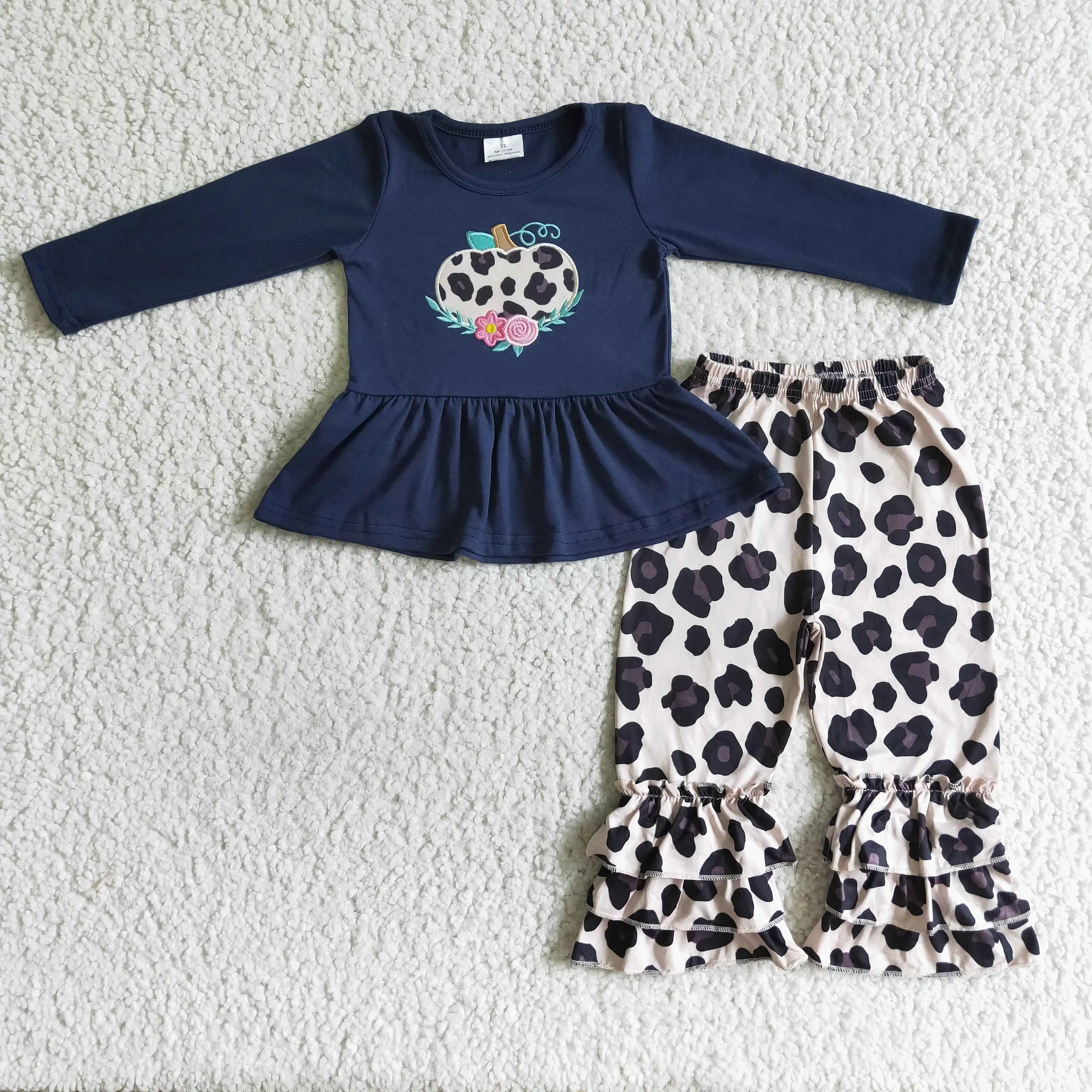 GLP0037 girl navy blue cotton long sleeve top and leopard ruffle pants halloween pumpkin embroidery outfit
GLP0037 girl navy blue cotton long sleeve top and leopard ruffle pants halloween pumpkin embroidery outfit
