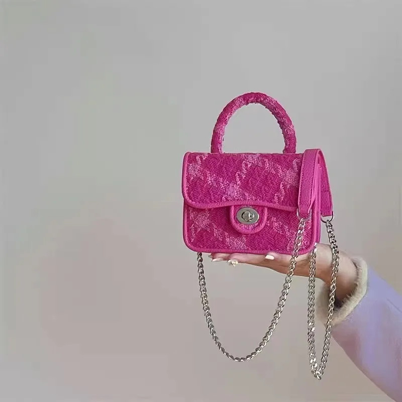 Rose Pink Women Lock Shoulder Bags Luxury Plaid Ladies Small Square Crossbody Bag Fashion Design Female Clutch Purse Handbags
Rose Pink Women Lock Shoulder Bags Luxury Plaid Ladies Small Square Crossbody Bag Fashion Design Female Clutch Purse Handbags