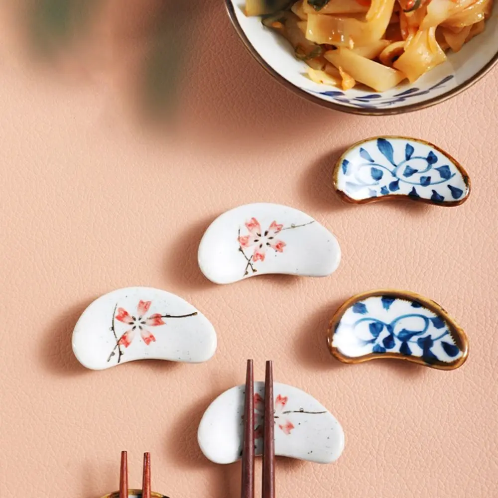 Style Multifunctional Pen Tableware Retro Ceramic Chopsticks Pillow Rack Chopsticks Rack Spoon Rack Chopstick Holder
Style Multifunctional Pen Tableware Retro Ceramic Chopsticks Pillow Rack Chopsticks Rack Spoon Rack Chopstick Holder