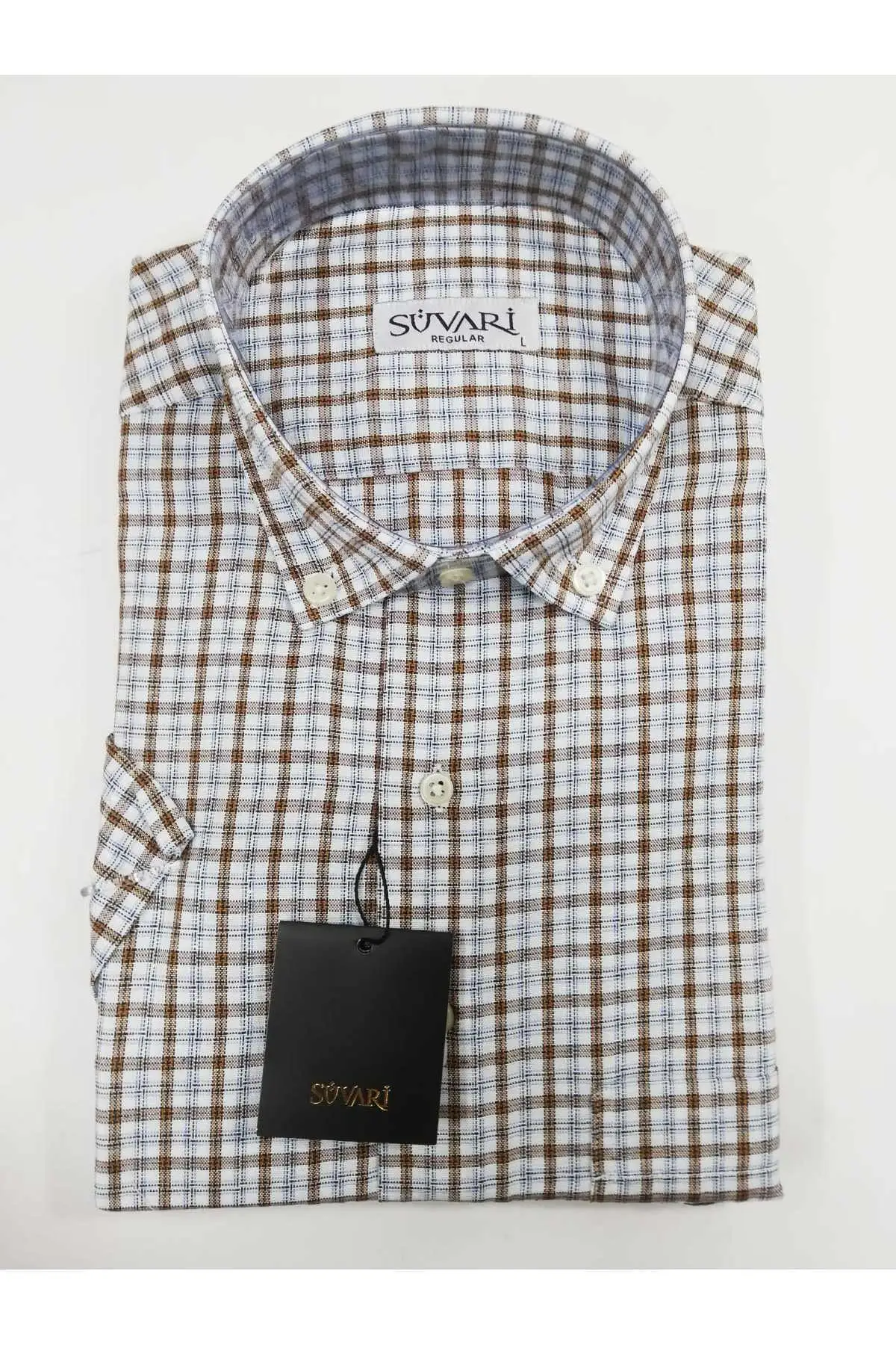 Мужская рубашка с коротким рукавом и карманами
Мужская рубашка с коротким рукавом и карманами