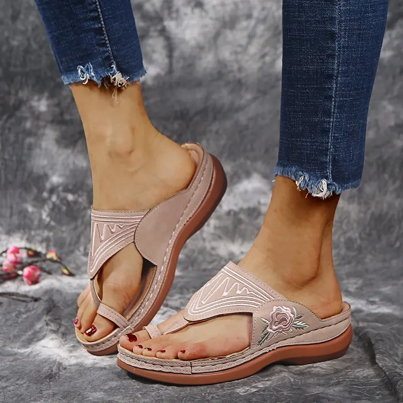Summer Womens Flip Flops Thick-sole Slippers Embroidered Flowers Knitted Casual Flat Beach Holiday Sandals Size 43 Free Shipping
Summer Womens Flip Flops Thick-sole Slippers Embroidered Flowers Knitted Casual Flat Beach Holiday Sandals Size 43 Free Shipping