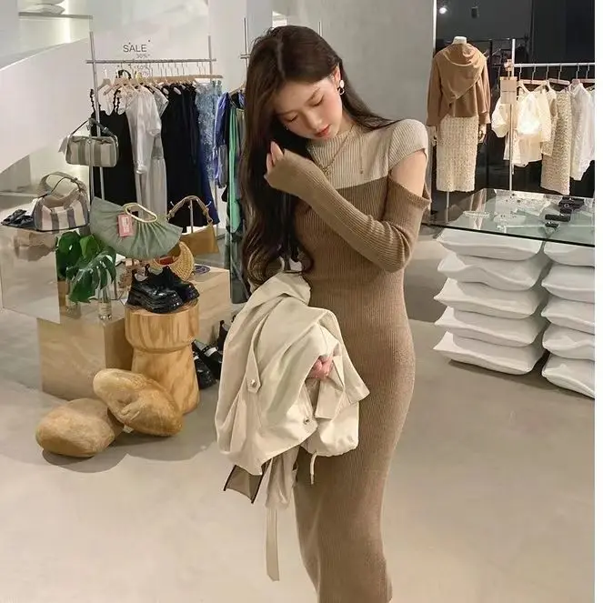 2023 Autumn Winter Women's New Stitching Knit Dress Female Long Sleeve Split Dresses Ladies Off-shoulder Sweater Vestidos D172
2023 Autumn Winter Women's New Stitching Knit Dress Female Long Sleeve Split Dresses Ladies Off-shoulder Sweater Vestidos D172