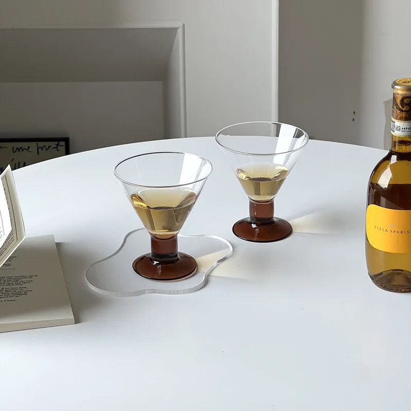 270ml Amber Cocktail Glass Bar Wine Glass Ladies Dessert Household Ice Cream Cup Bar Wine Utensils Accessories
270ml Amber Cocktail Glass Bar Wine Glass Ladies Dessert Household Ice Cream Cup Bar Wine Utensils Accessories