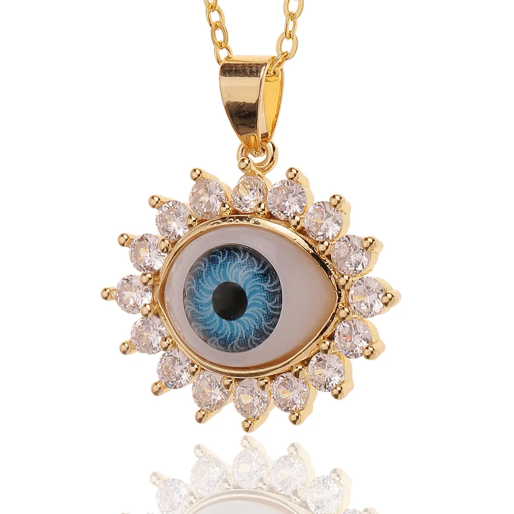New Fashion European and American Style Jewelry Inlaid Zircon Pendant Women's Necklace Clavicle Chain
New Fashion European and American Style Jewelry Inlaid Zircon Pendant Women's Necklace Clavicle Chain