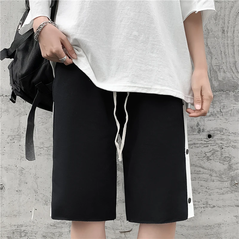 Harajuku High Waist Wide Leg Loose Straight Row Button Five-point Pants Men Women Summer Hip-hop Loose Casual Five-point Pants
Harajuku High Waist Wide Leg Loose Straight Row Button Five-point Pants Men Women Summer Hip-hop Loose Casual Five-point Pants