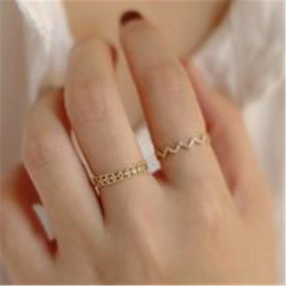 Two-color Wave Pattern Ring Female V-shaped Fashion Light Luxury Temperament Row Index Finger Ring Trend
Two-color Wave Pattern Ring Female V-shaped Fashion Light Luxury Temperament Row Index Finger Ring Trend