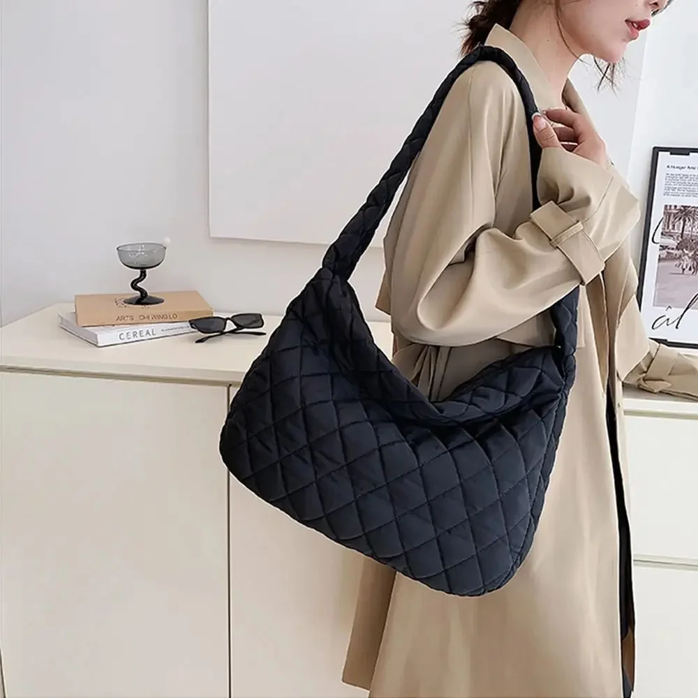 Women Large Capacity Quilted Tote Bag Winter Warm Lightweight Down Cotton Padded Plaid Shoulder Bags Fashion Underarm Bags
Women Large Capacity Quilted Tote Bag Winter Warm Lightweight Down Cotton Padded Plaid Shoulder Bags Fashion Underarm Bags