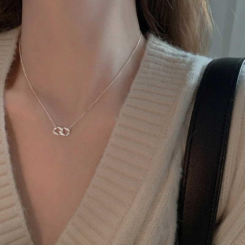 VOQ 925 Sterling Silver Fashion Simple "8" Interlocking Necklace Ladies Jewelry Party Friends Gift
VOQ 925 Sterling Silver Fashion Simple "8" Interlocking Necklace Ladies Jewelry Party Friends Gift