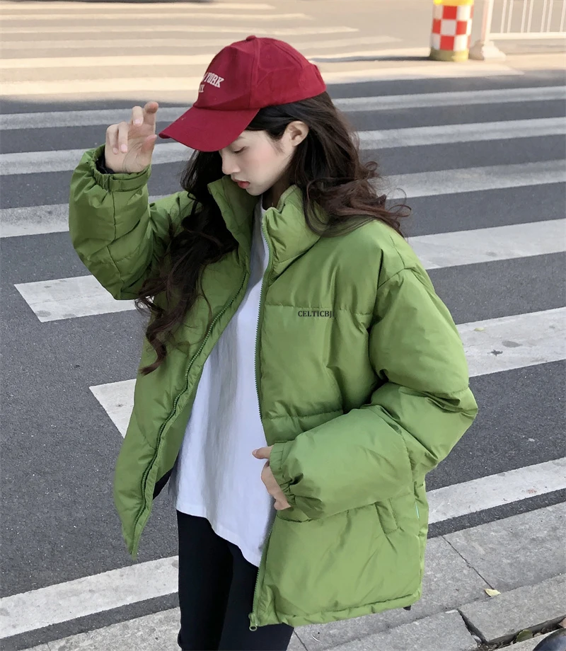 GWW1080 2022 new thickened mid length fashionable cotton padded jacket style stand collar green zippered cotton padded jacket
GWW1080 2022 new thickened mid length fashionable cotton padded jacket style stand collar green zippered cotton padded jacket