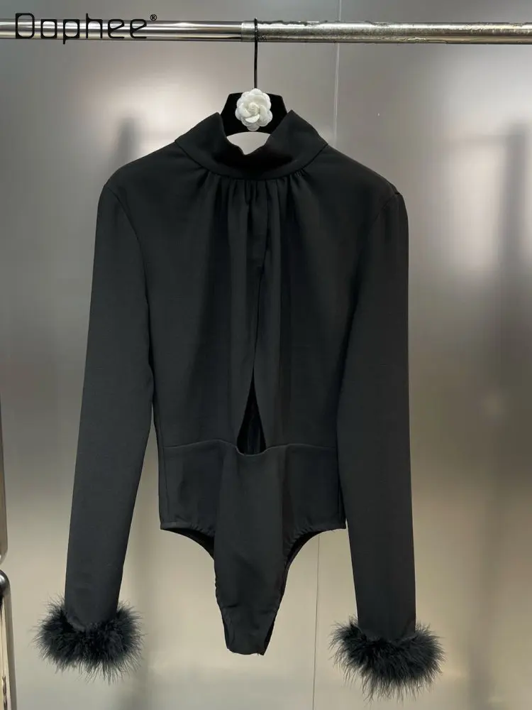 Stand Collar Ostrich Fur Cuff Black Romper Women 2023 Spring Streetwear Jumpsuits for Women Slimming Siamese Triangle Bodysuit
Stand Collar Ostrich Fur Cuff Black Romper Women 2023 Spring Streetwear Jumpsuits for Women Slimming Siamese Triangle Bodysuit
