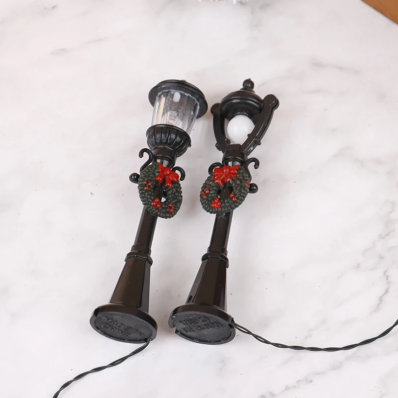 Hot! 1 Pc New 1/12 Dollhouse Miniature Christmas Street Lamp Light Model Decor Accessories
Hot! 1 Pc New 1/12 Dollhouse Miniature Christmas Street Lamp Light Model Decor Accessories