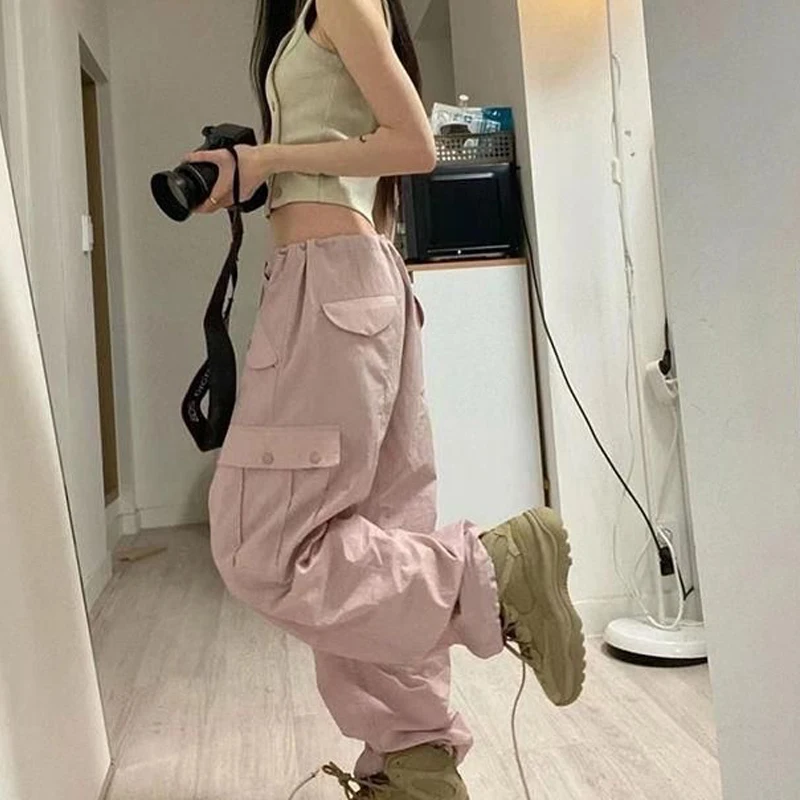 Женские повседневные мешковатые брюки-карго Y2K с карманами, свободные розовые брюки большого размера с кулиской в Корейском стиле до щиколо...
Женские повседневные мешковатые брюки-карго Y2K с карманами, свободные розовые брюки большого размера с кулиской в Корейском стиле до щиколо...