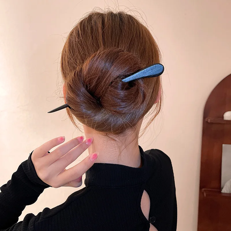 Trendnet Red New Chinese Retro Hairpin, Ancient Style, Extremely Simple Fashionable Versatile Design Sense
Trendnet Red New Chinese Retro Hairpin, Ancient Style, Extremely Simple Fashionable Versatile Design Sense