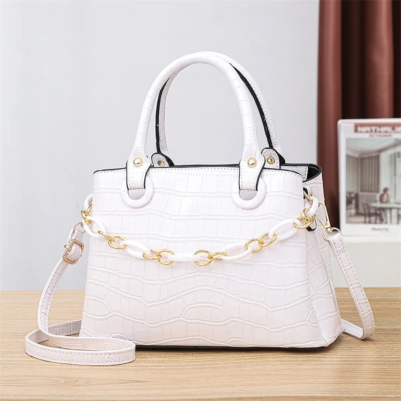 Новая женская сумка 2022 Высококачественная универсальная модная простая сумка на плечо Роскошная вместительная сумка-мессенджер для женщин 
Новая женская сумка 2022 Высококачественная универсальная модная простая сумка на плечо Роскошная вместительная сумка-мессенджер для женщин