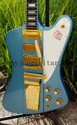 

Custom shop Firebird Thunderbird 1964 VII Pelham Blue Electric Guitar 3 Mini Humbuckers, Long Version Maestro Vibrola Tremolo