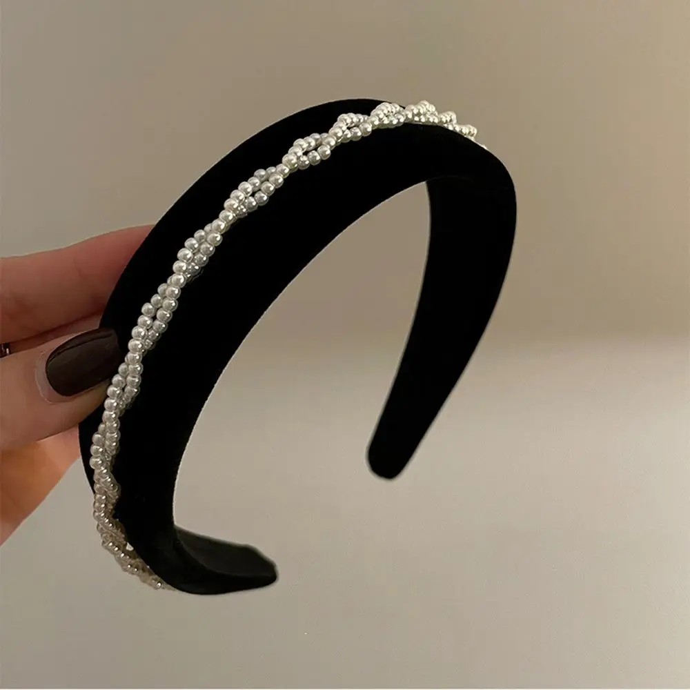 Net Red Ladies Thick Sponge Hairband Fashion Pearl Headband Women Hair Hoop Korean Style Black Velvet
Net Red Ladies Thick Sponge Hairband Fashion Pearl Headband Women Hair Hoop Korean Style Black Velvet