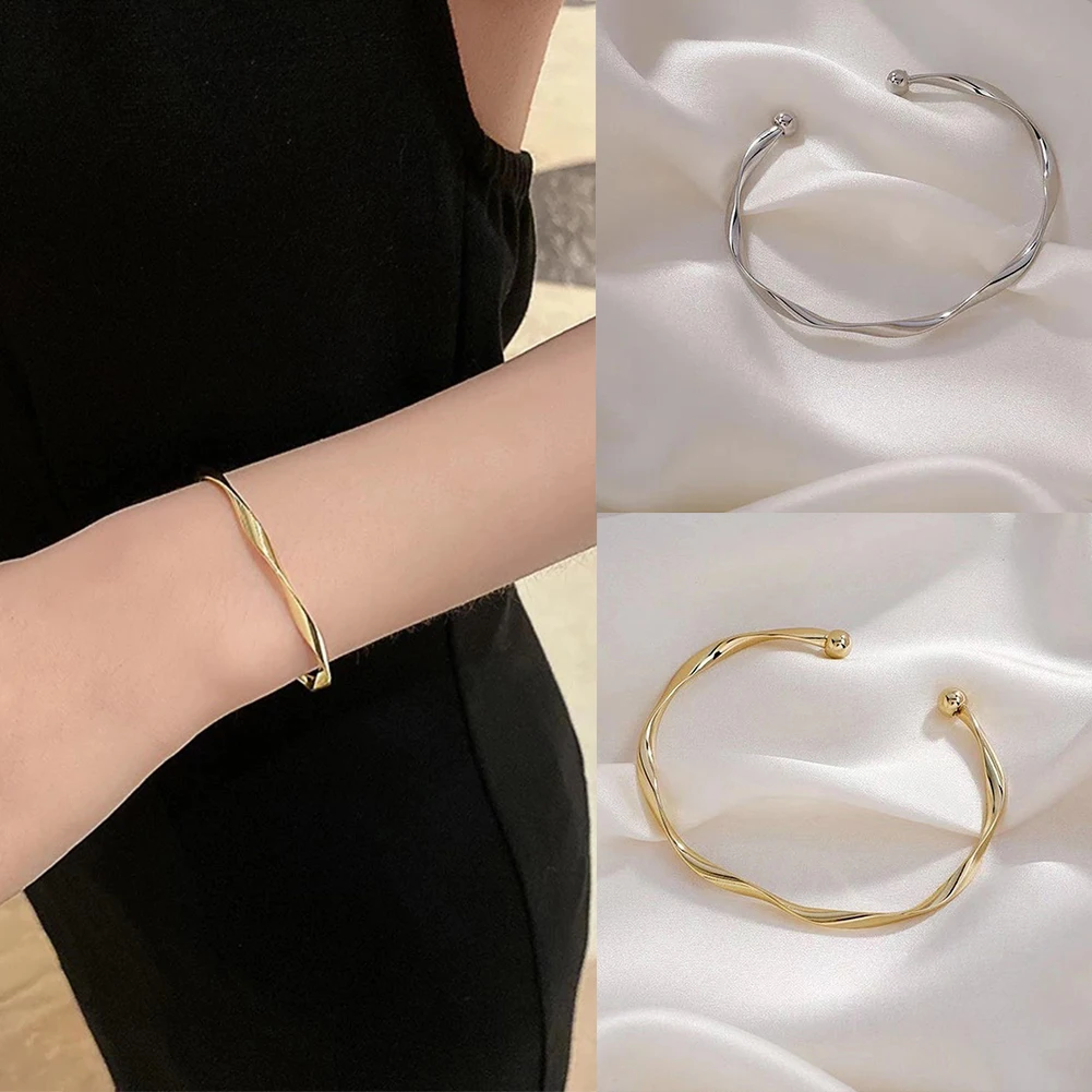 Metal Bracelet for Women Best Friend Sister Fashion Jewelry Gift Bangle Bracelet Open Bracelet Twisted Cuff Bracelet
Metal Bracelet for Women Best Friend Sister Fashion Jewelry Gift Bangle Bracelet Open Bracelet Twisted Cuff Bracelet
