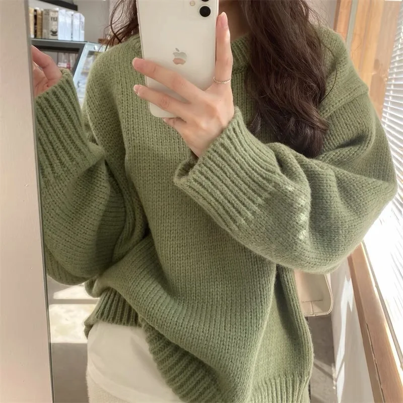 Lazy style retro round neck knitted sweater for women's autumn and winter new top gentle loose knit sweater
Lazy style retro round neck knitted sweater for women's autumn and winter new top gentle loose knit sweater