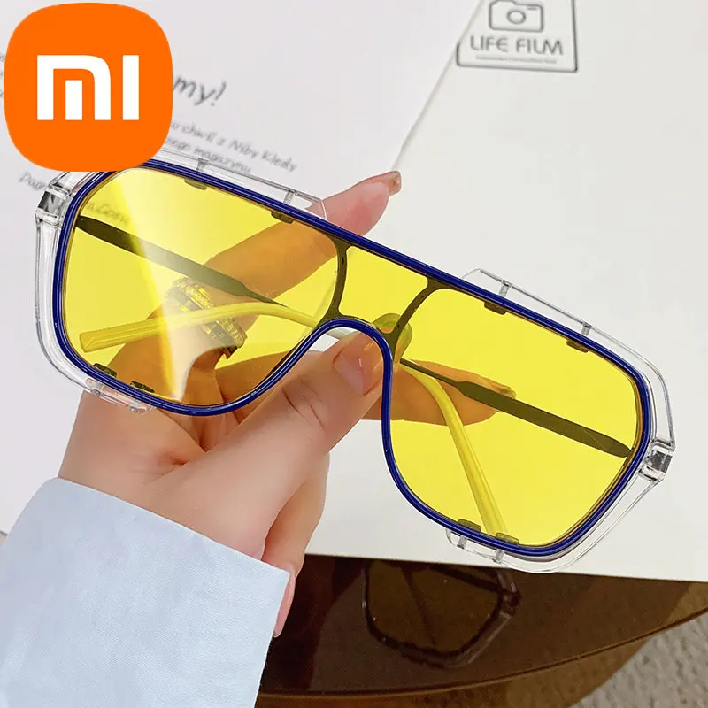Xiaomi Sunglasses for Women with A High-end Feel, New Summer Style One-piece Large Frame Sunglasses, Sun Protection Sunglasses
Xiaomi Sunglasses for Women with A High-end Feel, New Summer Style One-piece Large Frame Sunglasses, Sun Protection Sunglasses