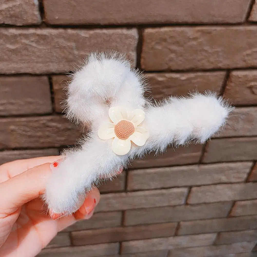 Attractive Hair Gripper Soft Hair Claw Clip Strong Grip Girl Cute Hair Jaw Clamp Hair-fixed
Attractive Hair Gripper Soft Hair Claw Clip Strong Grip Girl Cute Hair Jaw Clamp Hair-fixed