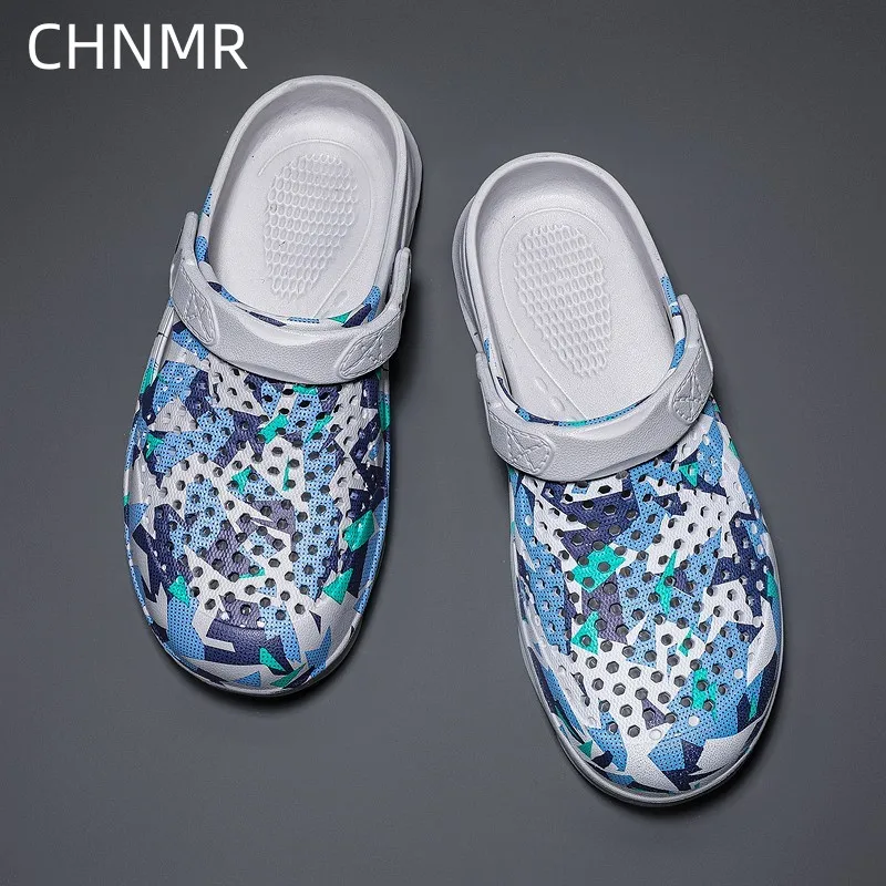 New Slippers for Man Outdoor Summer Trendy Baotou Hole Shoes Beach Korean Casual Fashion Bathroom Flats Indoor House Slippers
New Slippers for Man Outdoor Summer Trendy Baotou Hole Shoes Beach Korean Casual Fashion Bathroom Flats Indoor House Slippers