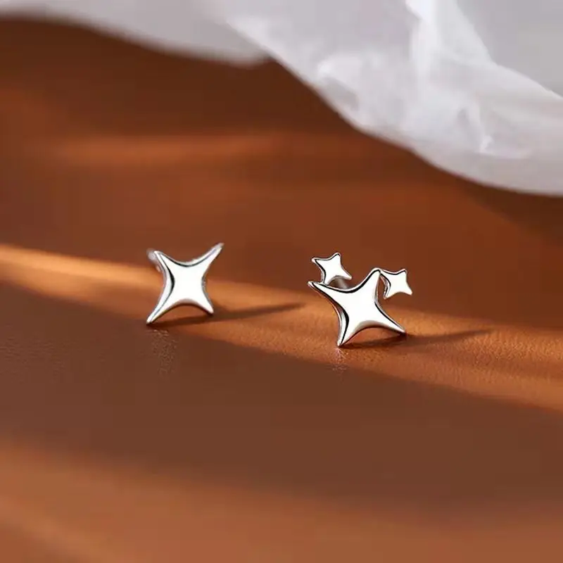 Simple Four-pointed Star Earrings Female 2022 New Trend Personality Asymmetric Super Fairy Star Earrings for Women Punk Jewerly
Simple Four-pointed Star Earrings Female 2022 New Trend Personality Asymmetric Super Fairy Star Earrings for Women Punk Jewerly