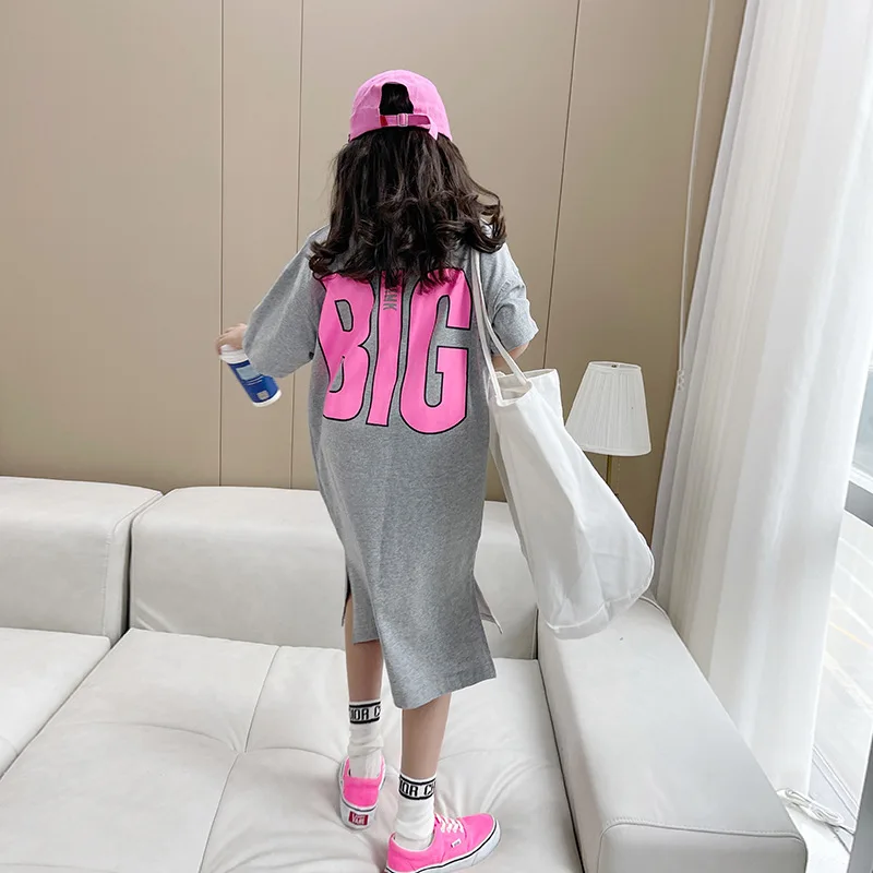 Girls dress 2022 summer T-shirt new long skirt loose and thin temperament gentle trend
Girls dress 2022 summer T-shirt new long skirt loose and thin temperament gentle trend