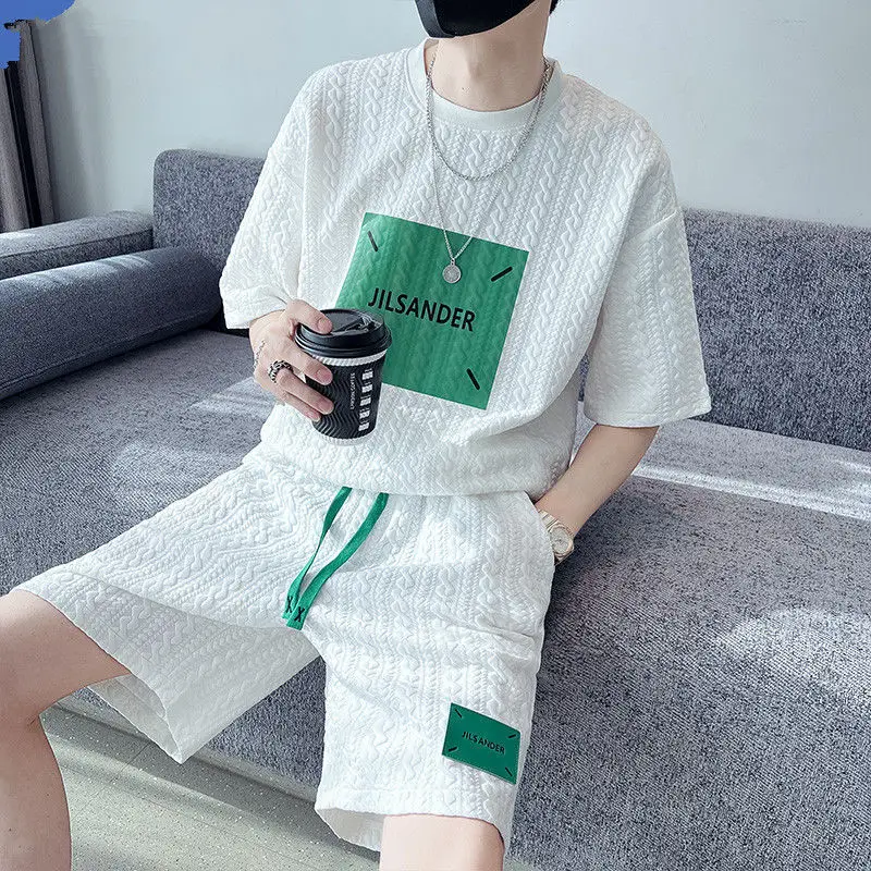 2022 new summer fashion casual suit men's short sleeved T-shirt shorts pants with ruffian handsome men's wear
2022 new summer fashion casual suit men's short sleeved T-shirt shorts pants with ruffian handsome men's wear